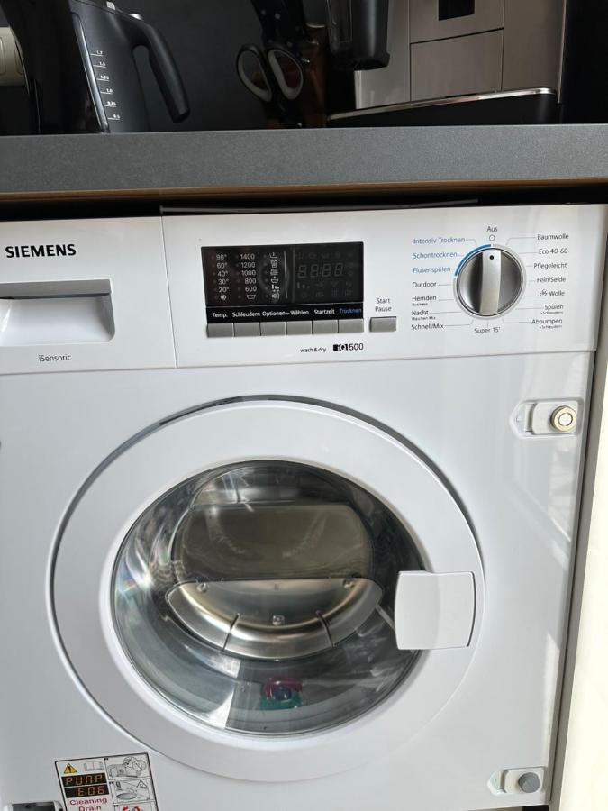 Traumhafte Haushaelfte Mit Kamin, Garten & Whirlpool Lejlighed Berlin Eksteriør billede